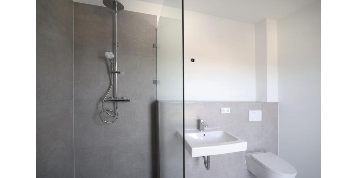 Einfamilienhaus Solingen Höhscheid - 3 Zimmer, 120 m&sup2;, 2.000&euro; | Angebot:25368351