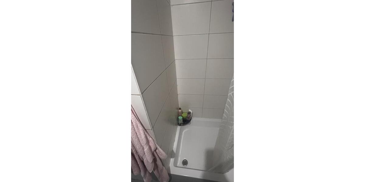 Dachgeschoßwohnung Bremen Burglesum - 2.5 Zimmer, 45 m&sup2;, 670&euro; | Angebot:26316224