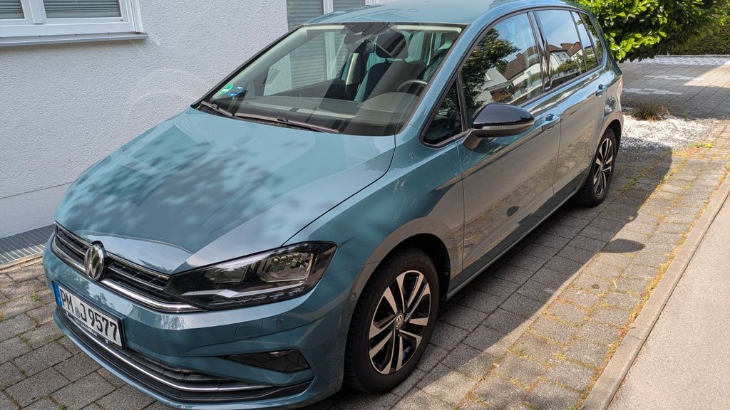 VW Golf Sportsvan 17.500 km 17.150 &euro; Böblingen 71032