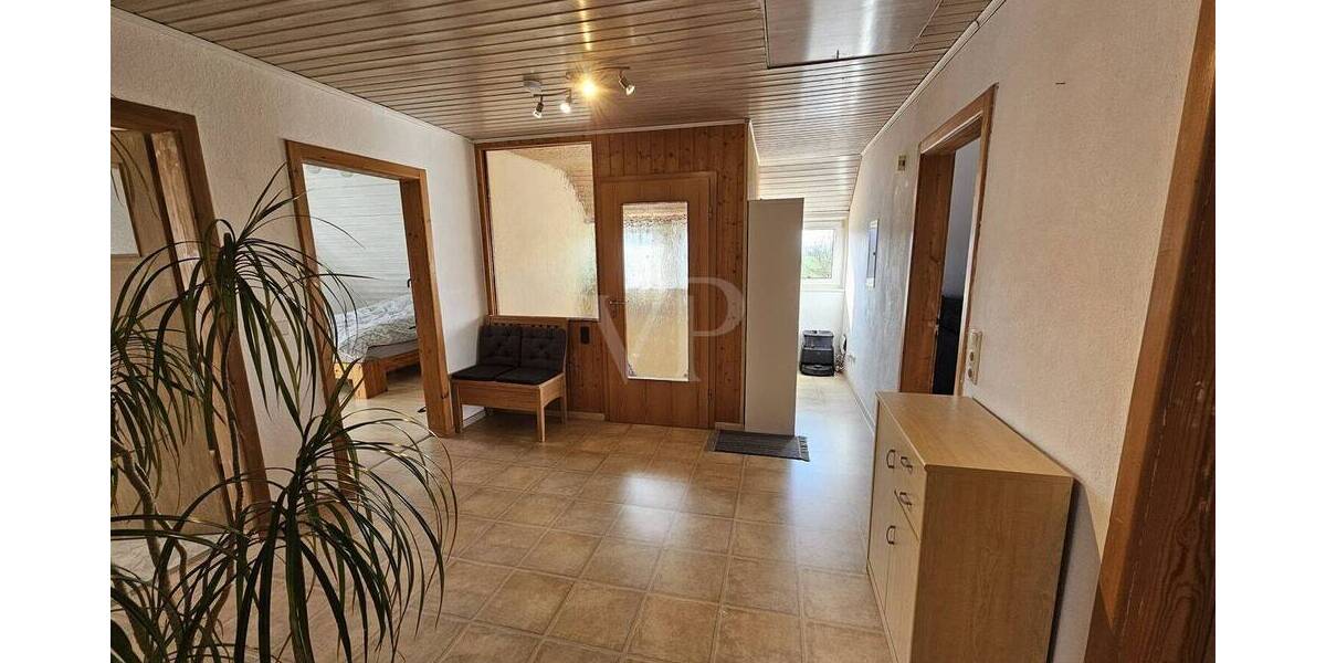 Mehrfamilienhaus, Wohnhaus Lehrberg Gräfenbuch - 7 Zimmer, 188 m&sup2;, 359.000&euro; | Angebot:25679034