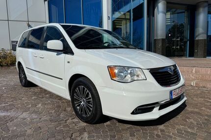 Lancia Voyager