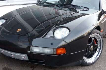 Porsche 928 155.678 km 35.250 &euro; Freiburg 79108
