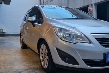 Opel Meriva 125.000 km 3.900 &euro; Aachen 52062