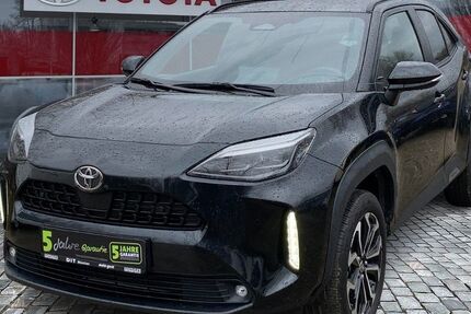 Toyota Yaris Cross 16.103 km 23.990 &euro; München 80687