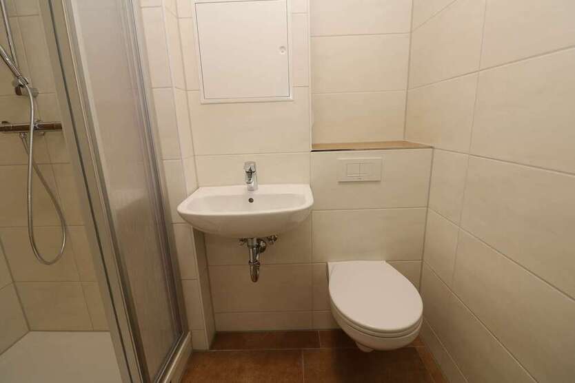 Wohnung zum Mieten in Freiberg 209 € 24.57 m²
