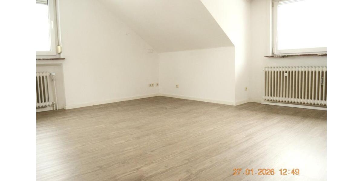 Dachgeschoßwohnung Marburg Marbach - 3 Zimmer, 76 m&sup2;, 876&euro; | Angebot:26295555