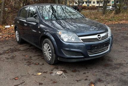 Opel Astra 131.762 km 2.199 € Erfurt 99087