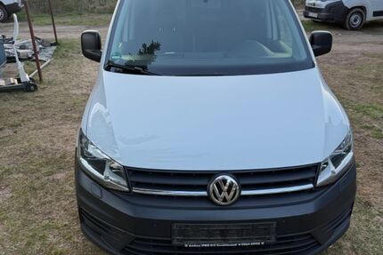 VW Caddy 215.000 km 9.500 &euro; Dahlewitz 15827