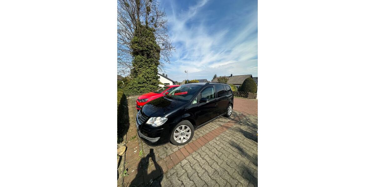 VW Touran 204.000 km 3.499 &euro; GOSLAR 38642
