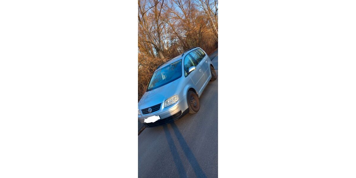 VW Touran 153.000 km 3.990 &euro; Lippstadt 59557