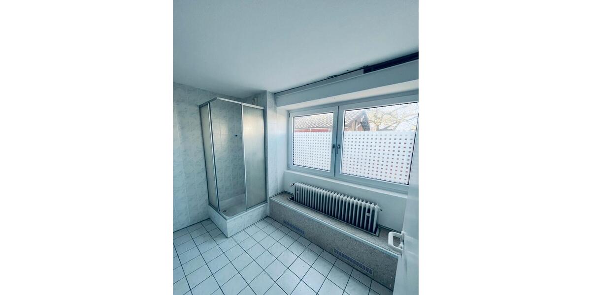 Etagenwohnung Nordendorf - 4 Zimmer, 161 m&sup2;, 2.000&euro; | Angebot:26677294