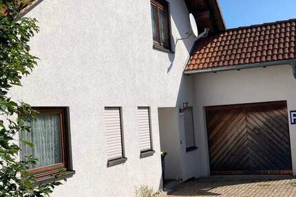Haus Sankt Georgen im Schwarzwald Stadtgebiet - 3 Zimmer, 112 m&sup2;, 379.000&euro; | Angebot:23462093