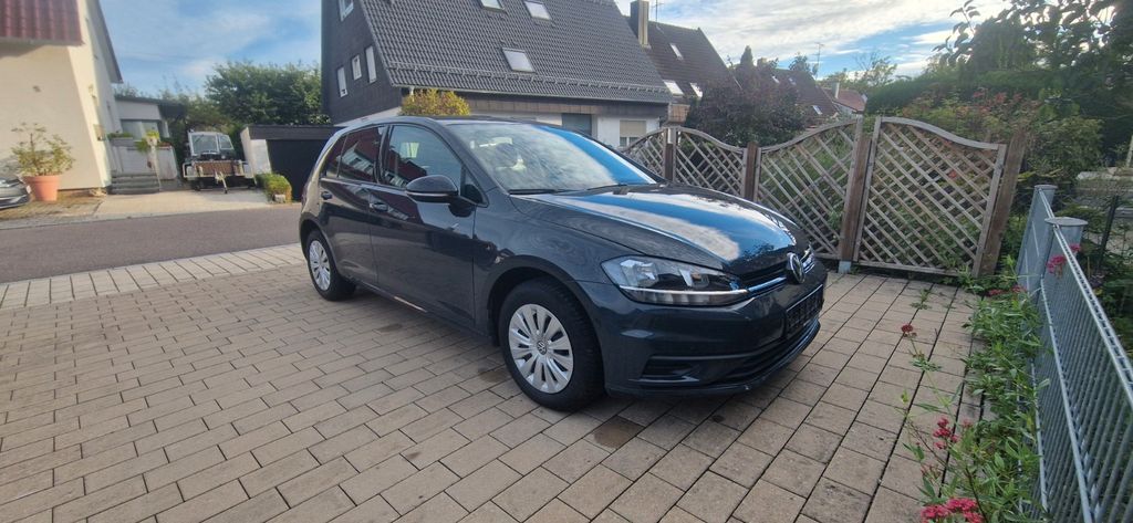 VW Golf 49.000 km 11.300 € Mutlangen 73557