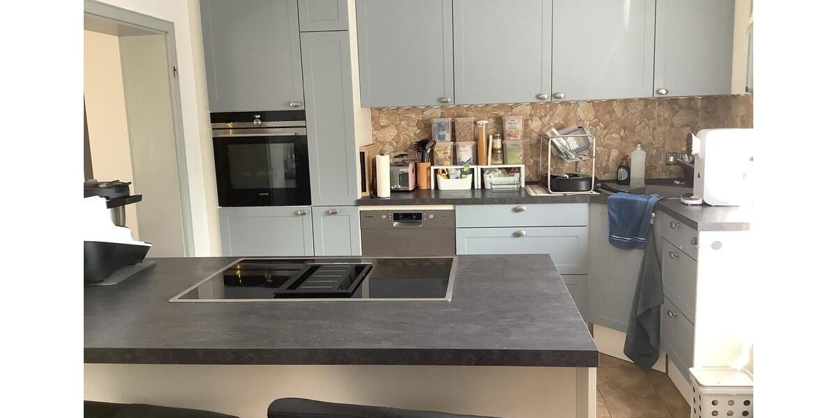 Einfamilienhaus Solms - 7 Zimmer, 210 m&sup2;, 420.000&euro; | Angebot:26317041