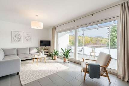 Haus zum Kaufen in Usingen 690.000 € 209.3 m² 7 zimmer