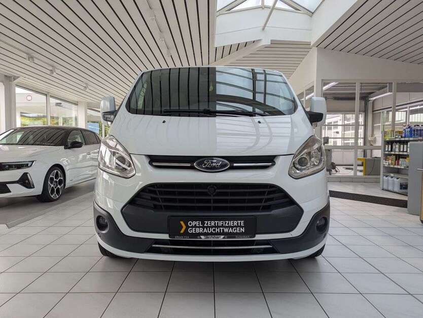 Ford Tourneo Custom 134.452 km 23.900 € Eschenbach 92676