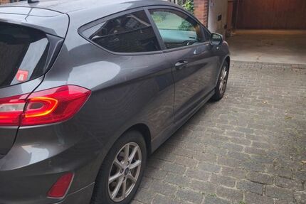 Ford Fiesta 89.000 km 9.999 &euro; Itzehoe 25524