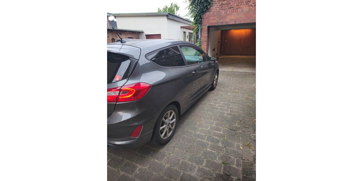 Ford Fiesta 89.000 km 9.999 &euro; Itzehoe 25524