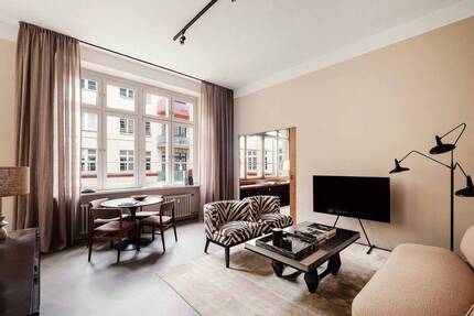 Wohnung Berlin Wedding - 2 Zimmer, 70 m&sup2;, 4.990&euro; | Angebot:26857029