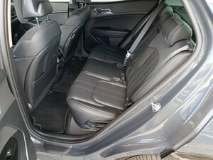 Kia SPORTAGE 1.6T PHEV PLUG&RIDE 4.900 km 35.990 &euro; Höhenkirchen-Siegertsbrun 85635