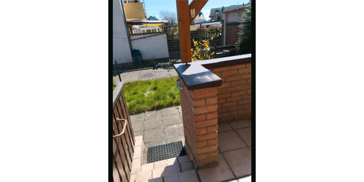 Reihenhaus Bornheim - 5 Zimmer, 100 m&sup2;, 1.550&euro; | Angebot:25333100