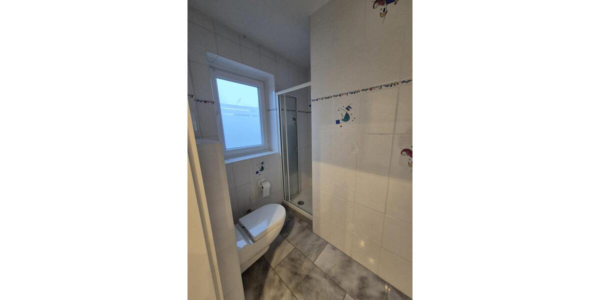 Gepflegtes Zweifamilienhaus mit gut vermieteter Ferienwohnung. zimmer