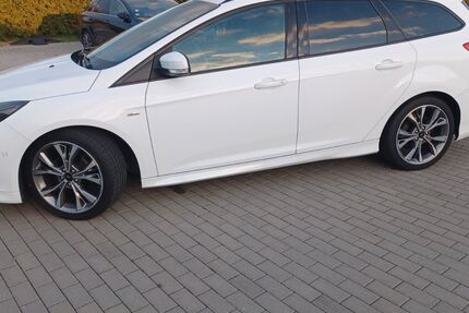 Ford Focus 96.000 km 10.599 &euro; Schwielowsee 14548