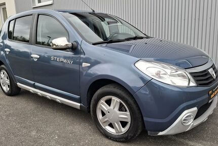 Dacia Sandero 158.000 km 3.950 &euro; Derenburg 38895