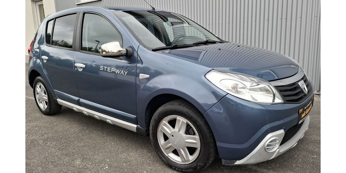 Dacia Sandero 158.000 km 3.950 &euro; Derenburg 38895