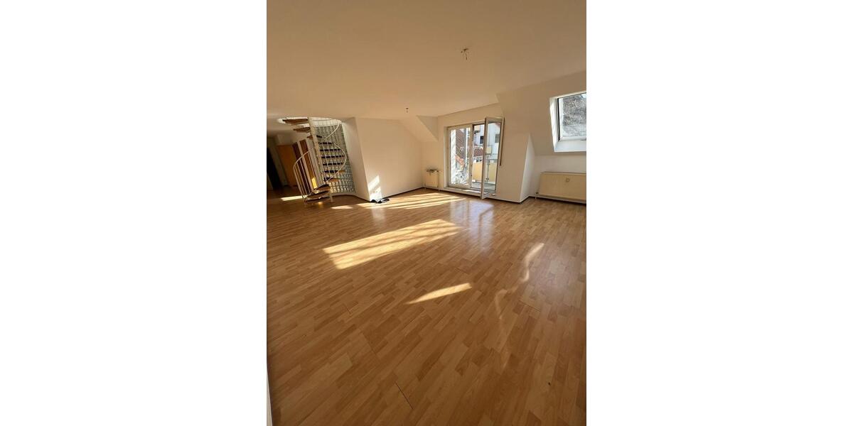 Maisonettenwohnung Göppingen - 3.5 Zimmer, 94 m&sup2;, 1.050&euro; | Angebot:25046473