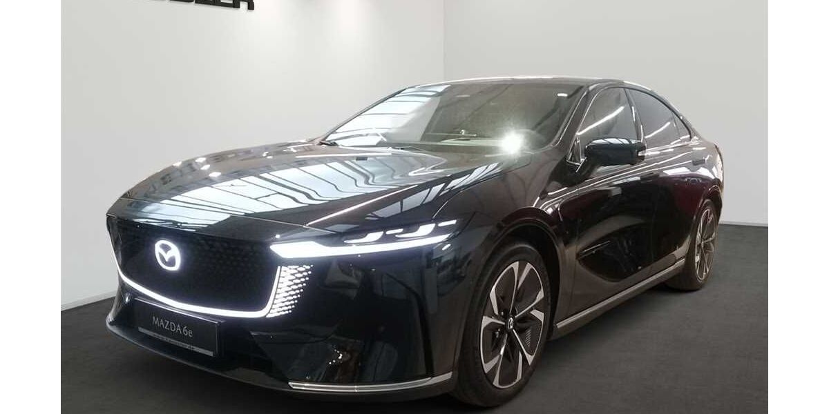 Mazda 6e 5.000 km 40.990 &euro; München 81249