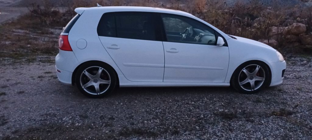 VW Golf 191.900 km 5.400 &euro; simbach inn 84359