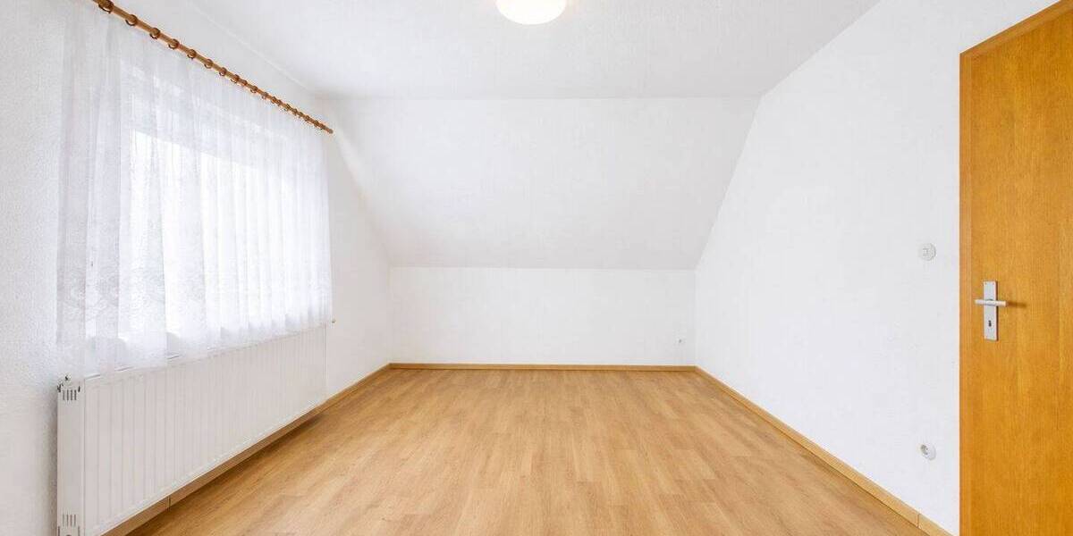 Doppelhaushälfte Hamm Herringen - 3 Zimmer, 94 m&sup2;, 180.000&euro; | Angebot:26017003