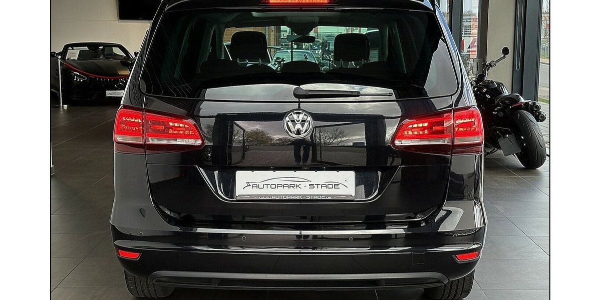 VW Sharan 2.0 TDI Pano ACC elektrische Türen Ass 135.000 km 20.999 &euro; Stade 21682