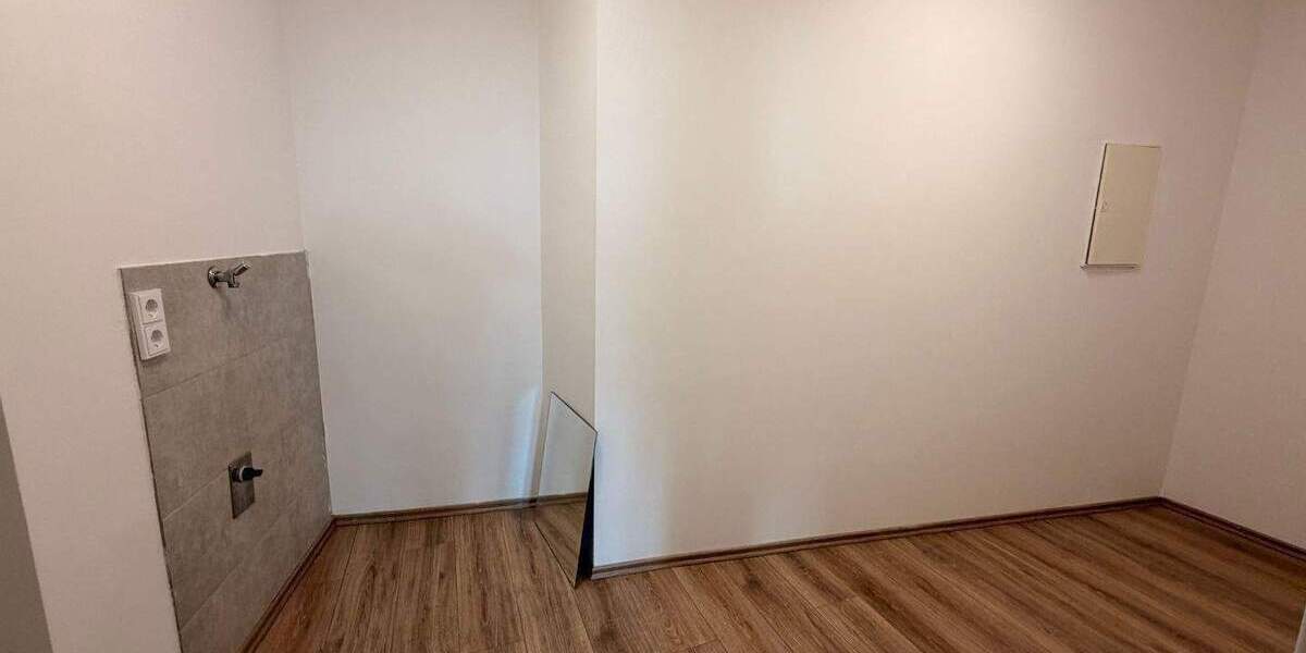 Etagenwohnung Kordel - 3 Zimmer, 92 m&sup2;, 775&euro; | Angebot:26433529