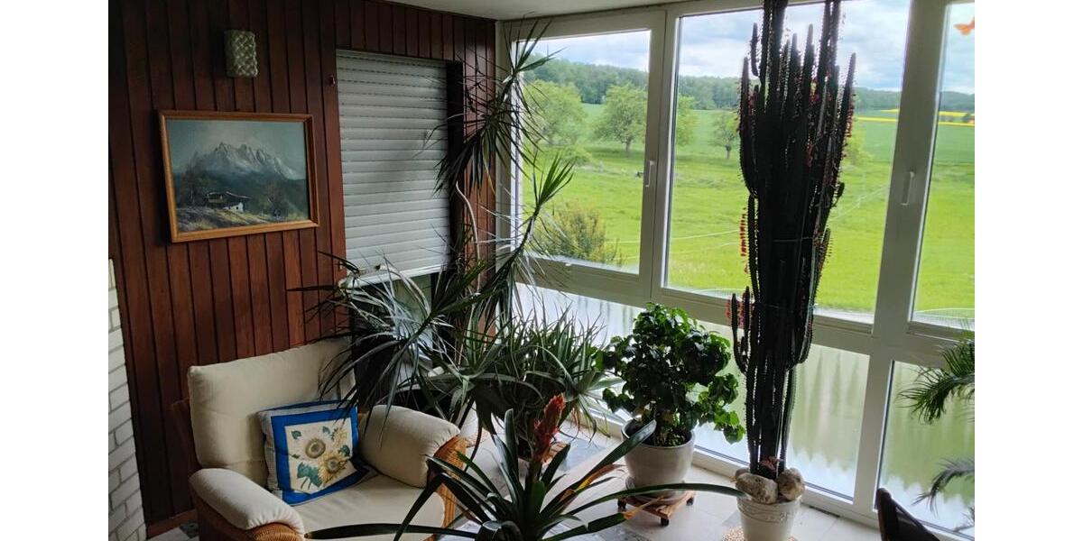 Etagenwohnung Felsberg - 4 Zimmer, 160 m&sup2;, 1.100&euro; | Angebot:26613018