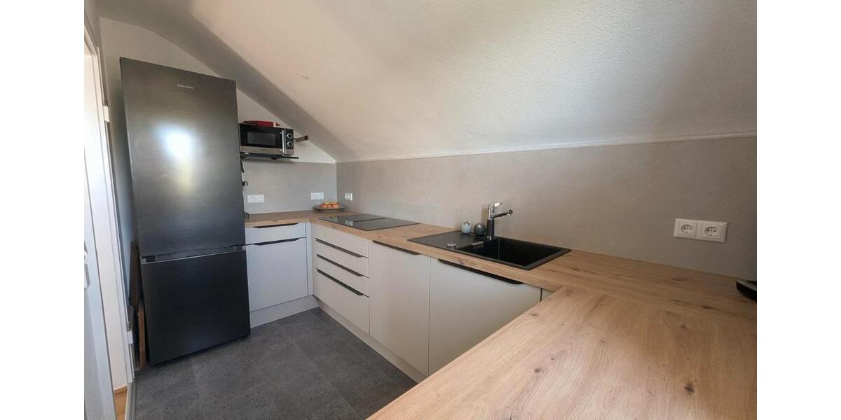 Dachgeschoßwohnung Hallstadt - 3 Zimmer, 63 m&sup2;, 245.000&euro; | Angebot:26767575