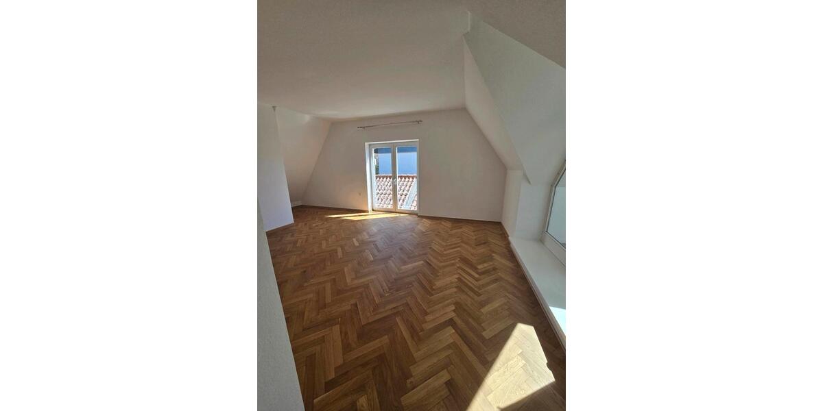 Einfamilienhaus Lemgo - 3 Zimmer, 135 m&sup2;, 1.650&euro; | Angebot:26302191