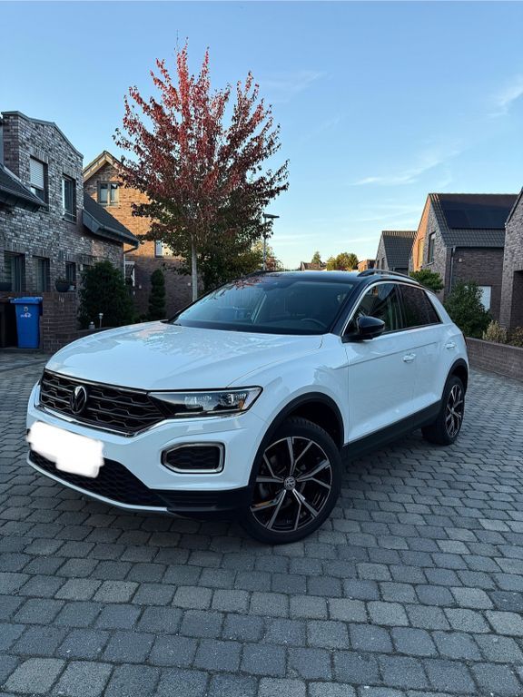 VW T-Roc 28.900 km 19.900 € Leverkusen 51377
