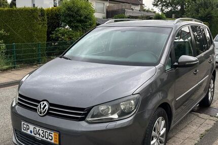 VW Touran 289.126 km 5.600 &euro; Herford 32049