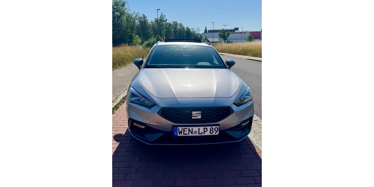 Seat Leon 78.000 km 22.800 &euro; Schwarzenbach 92720