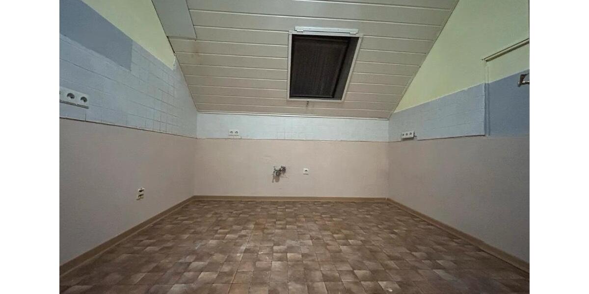 Dachgeschoßwohnung Bad Kreuznach Bad Münster am Stein-Ebernburg - 3 Zimmer, 90 m&sup2;, 750&euro; | Angebot:26405786