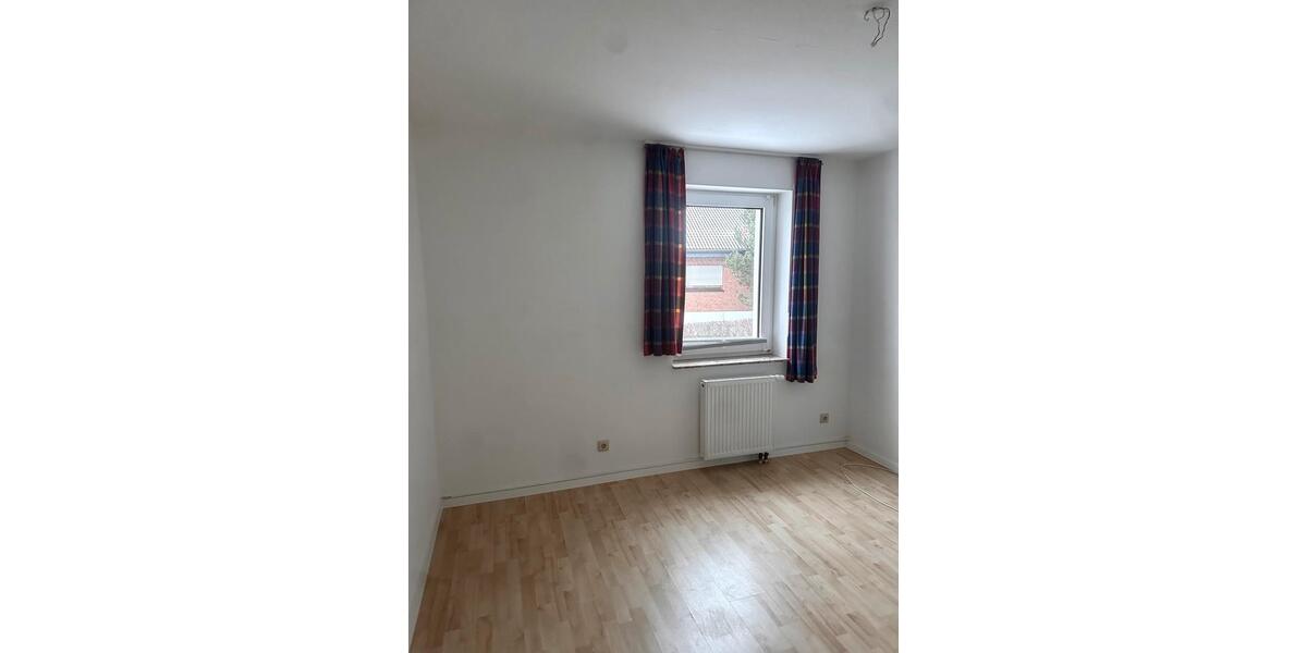 3-Zimmer-Wohnung mit Einbauküche, Terrasse & Garage – 78 m² 1 zimmer