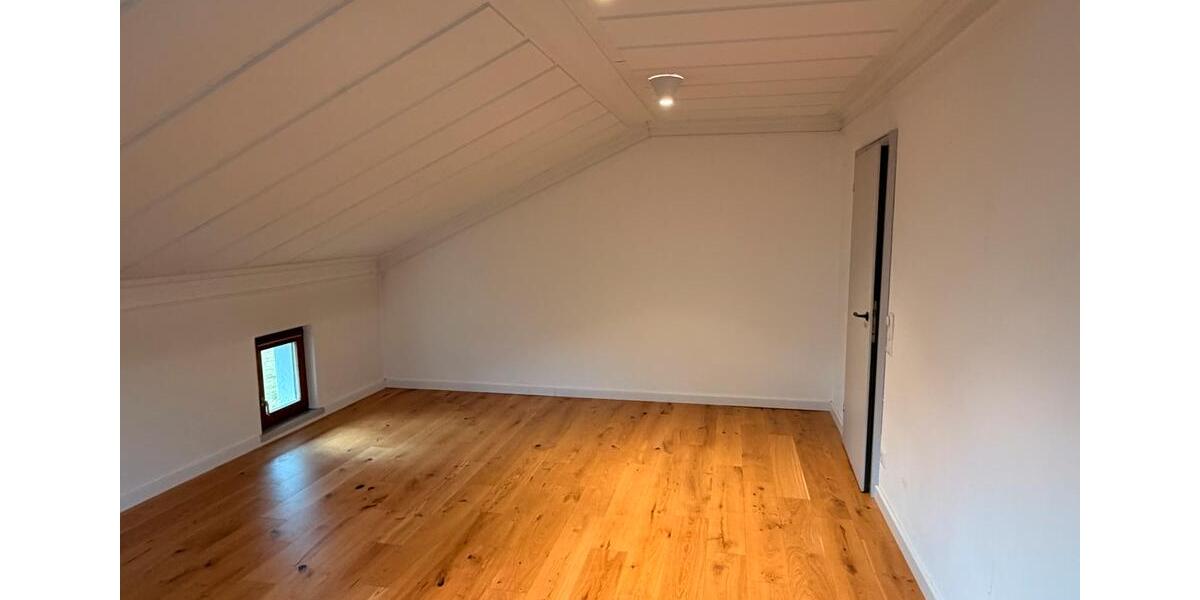 Etagenwohnung Icking - 1 Zimmer, 180 m&sup2;, 990&euro; | Angebot:24918075