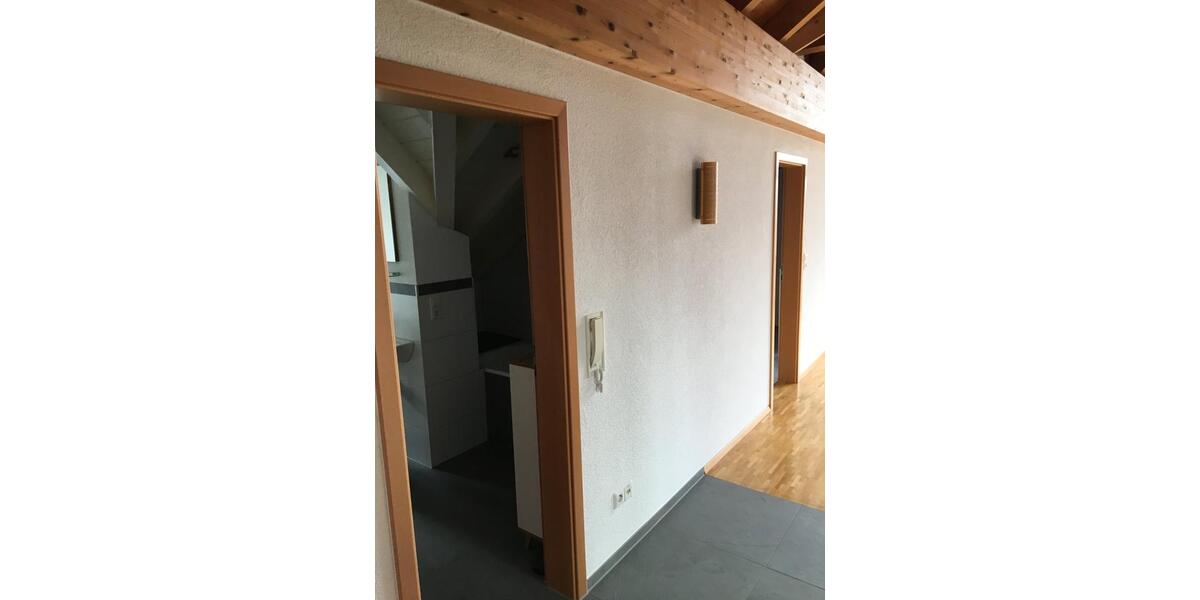 Etagenwohnung Meckenbeuren - 2.5 Zimmer, 74 m&sup2;, 660&euro; | Angebot:26227337