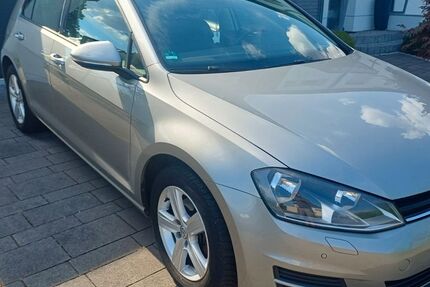 VW Golf 123.000 km 8.450 &euro; Marl 45770