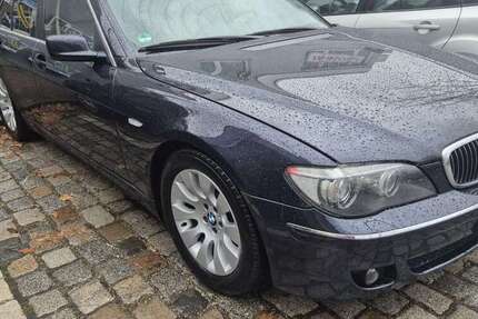 BMW 740