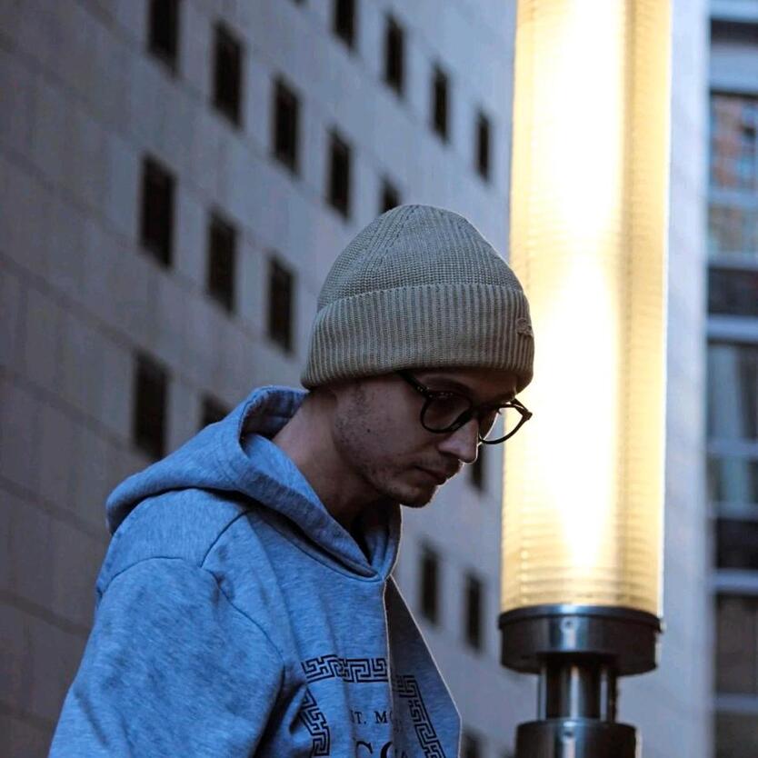 dringend Wohnung in Hamburg! Bis 900€ warm, zuverlässiger Mieter zimmer