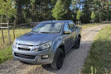 Isuzu D-Max 315.000 km 11.500 &euro; Zeuthen 15738