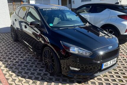 Ford Focus 105.000 km 15.000 &euro; Mainleus 95336